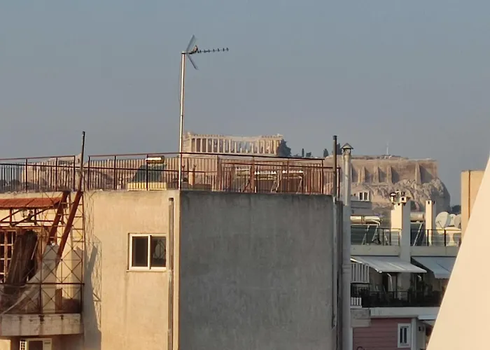 Central & Comfortable, With Acropolis View
