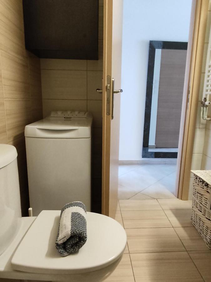 & Comfortable, With Acropolis View Апартаменты Афины