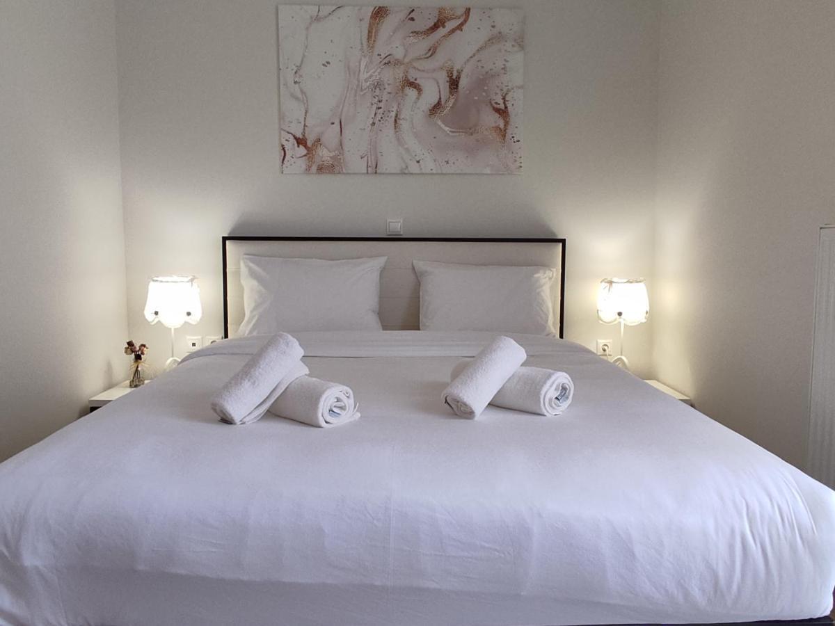 & Comfortable, With Acropolis View * Афины